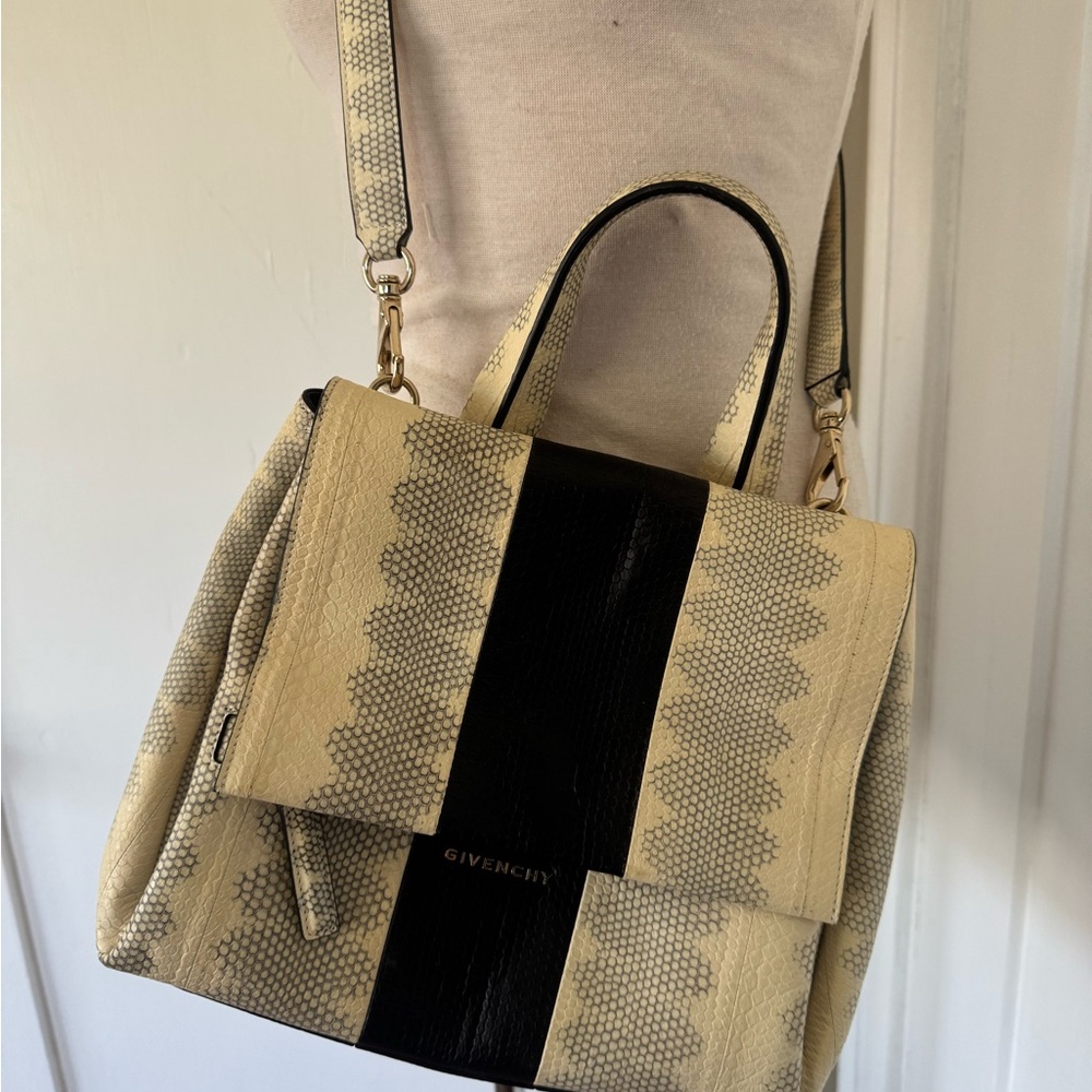 Givenchy Monochrome Snakeskin Patterned Satchel - image 3